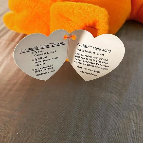 Vintage Goldie the goldfish Beanie Baby - Picture 2 of 4